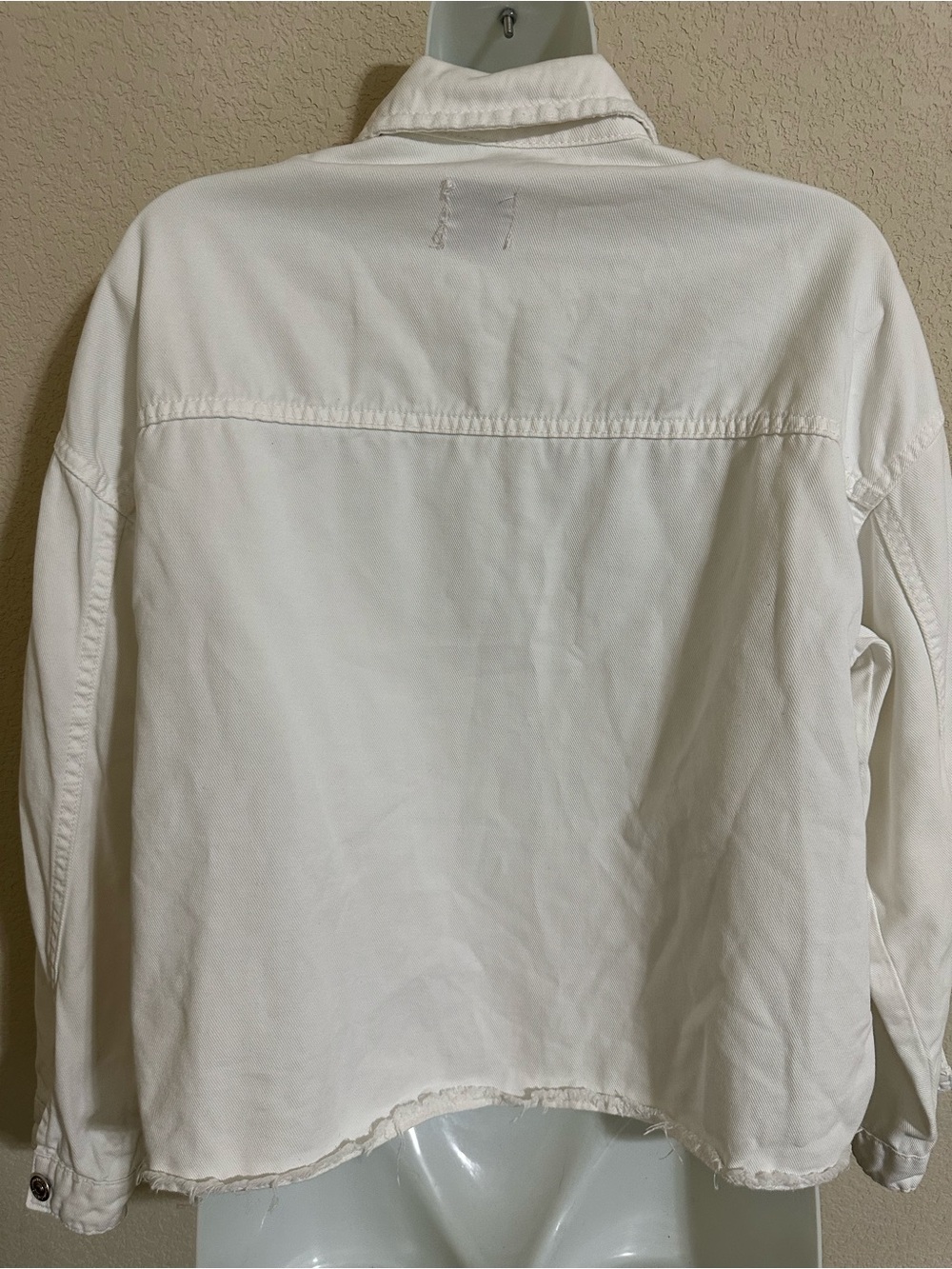 Zara Women's Jacket S White Denim Frayed Casual Coastal Cowgirl Minimal Chic - Picture 6 of 8